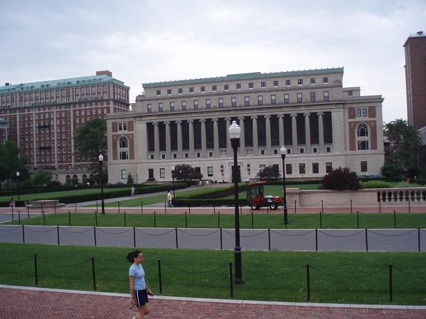 Columbia大学中庭.jpg